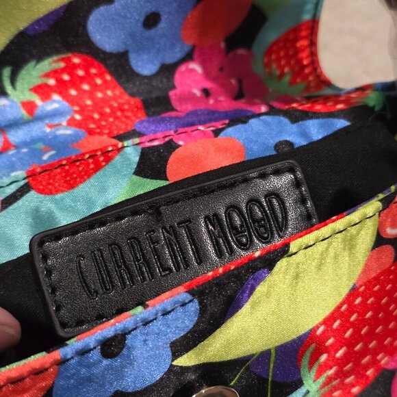 Current Mood ✦ Fruit Print Shoulder Bag ✦ Red Black Y2K Graphic Silver Buckle - Picture 5 of 13